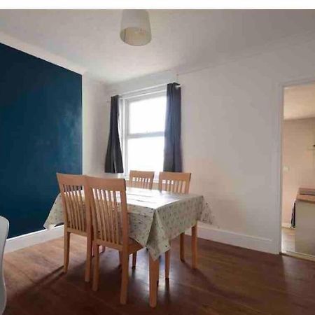 Modern 2 Bedroom Terraced House Dover Exterior foto